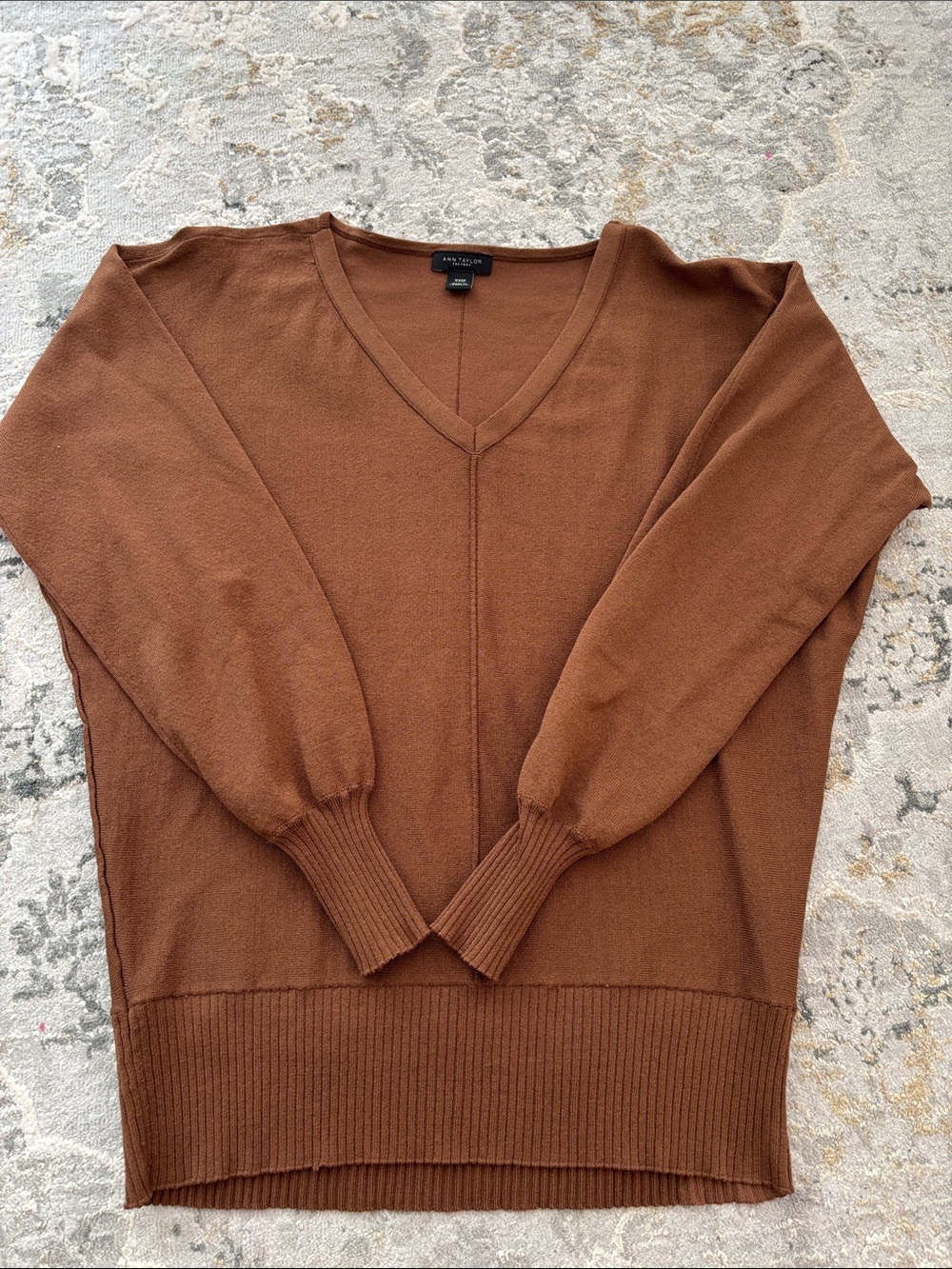 Ann Taylor V-Neck Pullover Sweater in Rich Brown
